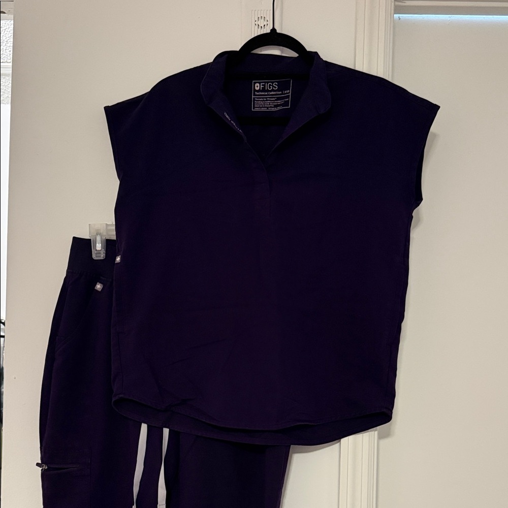 Eggplant FIGS Scrub Set